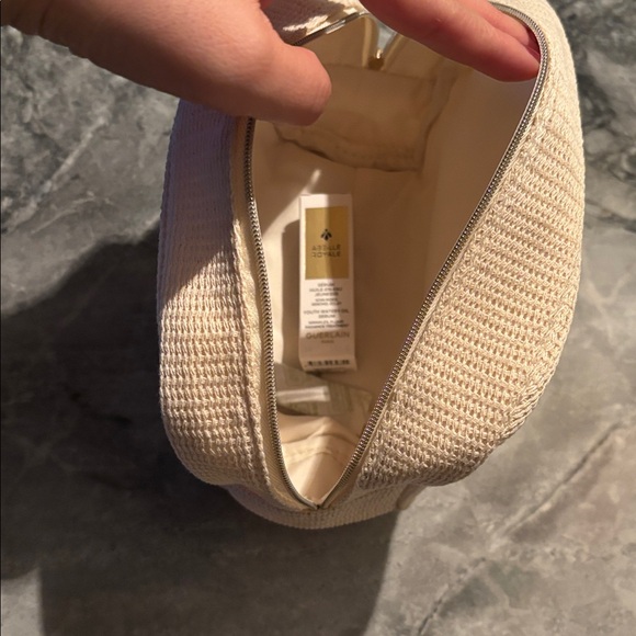 Guerlain Gift Set - Picture 6 of 6